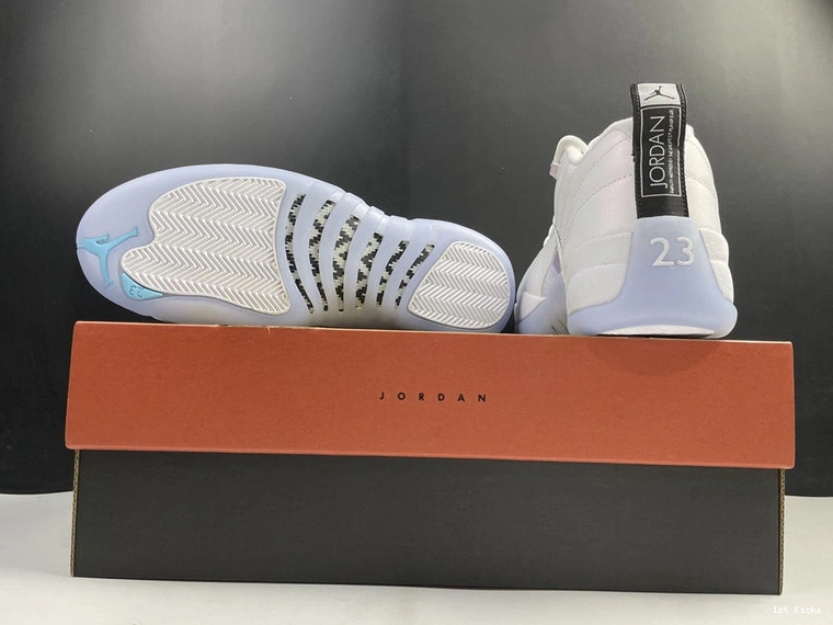 DB0733-190 12 Low Jordan Easter Retro - (2021) 0116